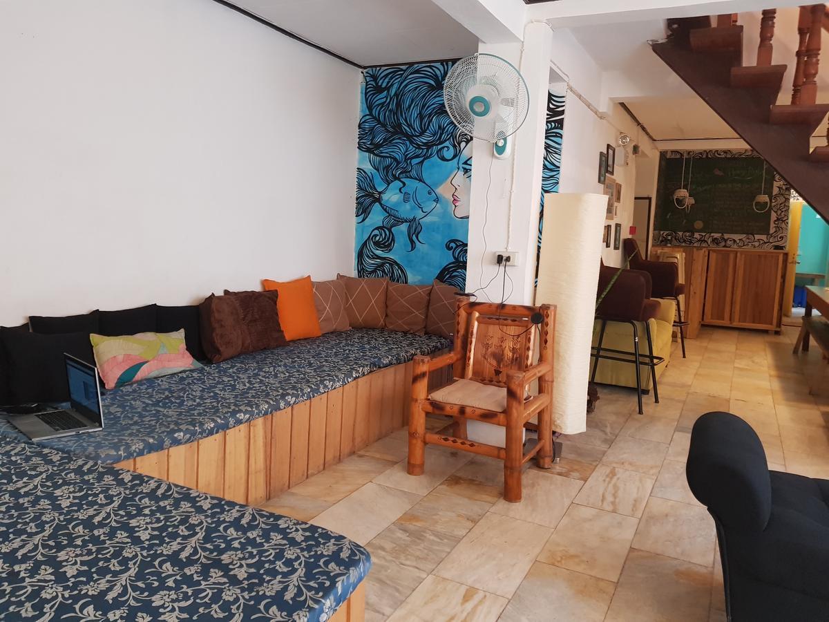 발레르 Go Surfari House 호스텔 외부 사진
